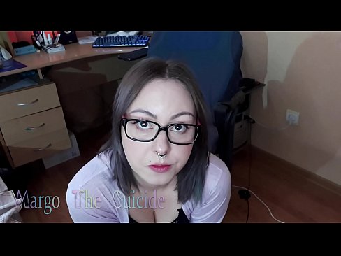 ❤️ Seksi djevojka s naočalama duboko siše dildo na kameri ️❌ Seks video na bs.taxiporec.top ﹏